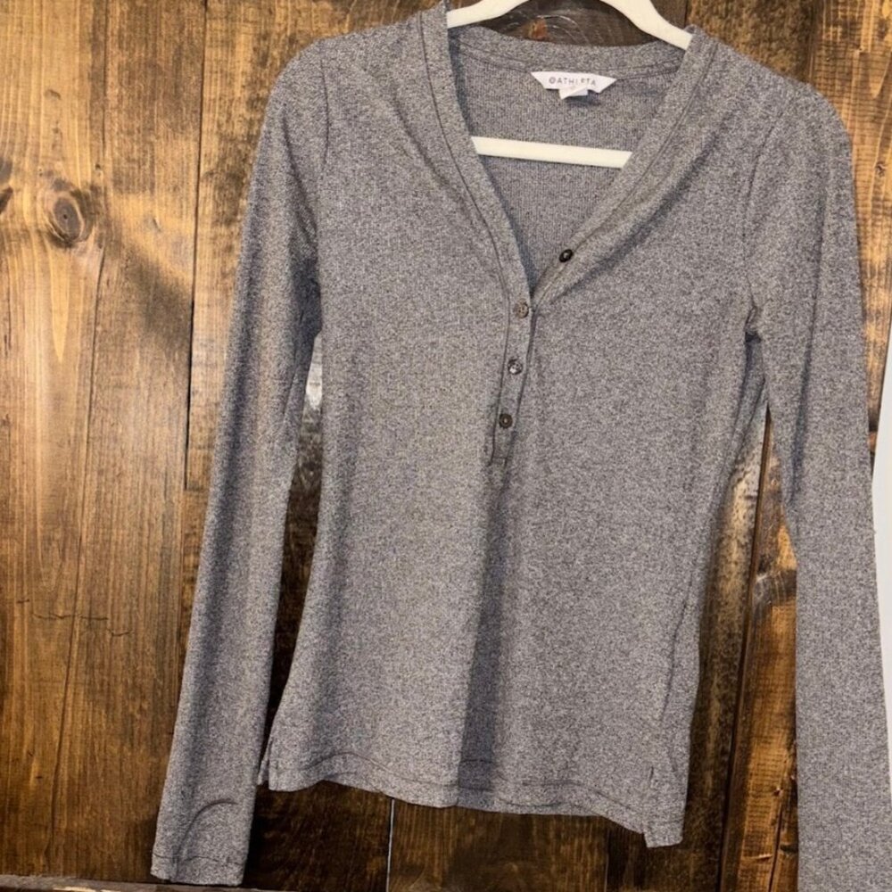 Athleta Gray Long Sleeve Shirt - XS